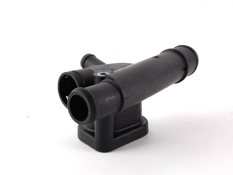 Фланець охолоджувальної рідини, VAG 038 121 132 C Фланець охолоджувальної рідини, VAG 038 121 132 C