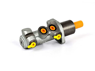 Головний гальмівний циліндр   BSG 30-215-007   BSG