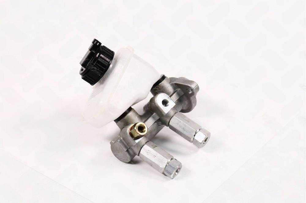 Циліндр гальмівний головний DAEWOO LANOS 1,5 (з бачком) (d=20.64) 426505 (RIDER), RIDER RD.4340426505K Циліндр гальмівний головний DAEWOO LANOS 1,5 (з бачком) (d=20.64) 426505 (RIDER), RIDER RD.4340426505K