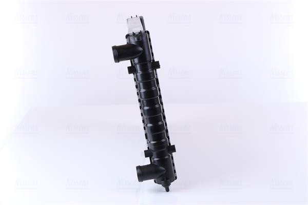 Радиатор, охлаждение двигателя 639961 NISSENS #2