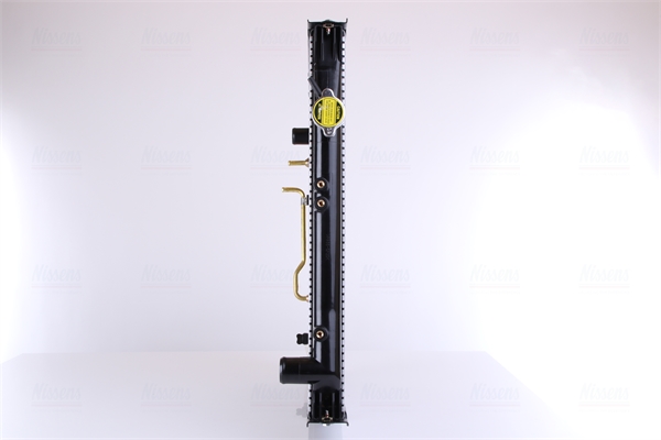 Радиатор, охлаждение двигателя 66643 NISSENS #1