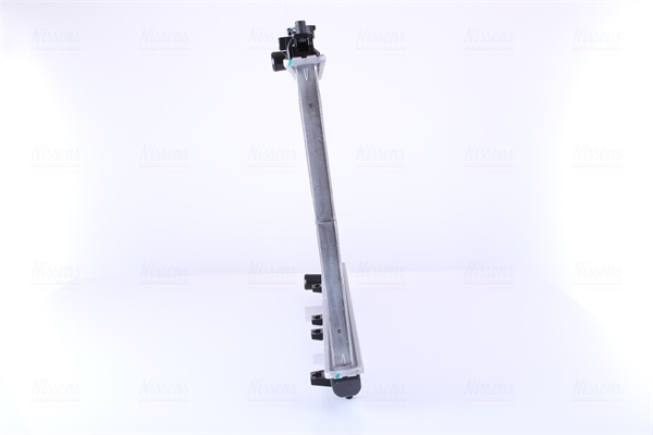 Радиатор, охлаждение двигателя 67467 NISSENS #2