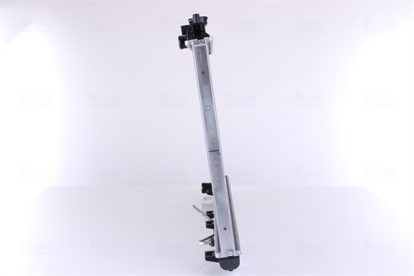 Радиатор, охлаждение двигателя 67468 NISSENS #1