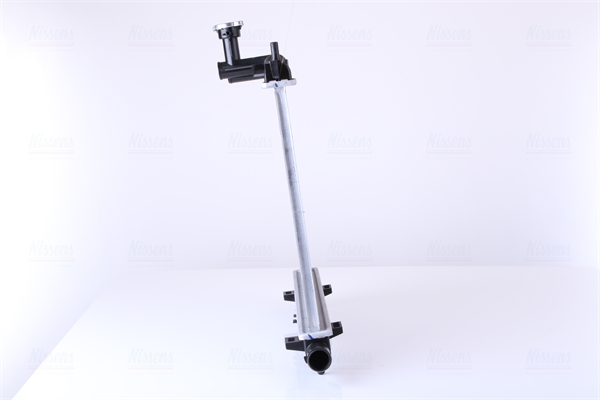 Радіатор, система охолодження двигуна 675023 NISSENS #3