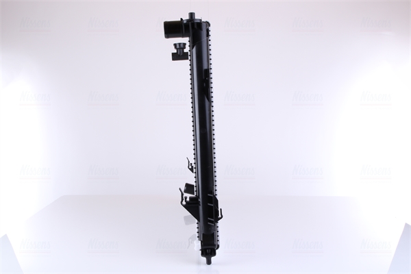 Радіатор, система охолодження двигуна 67507 NISSENS #2