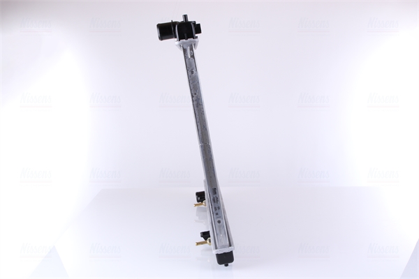 Радиатор, охлаждение двигателя 68118 NISSENS #2