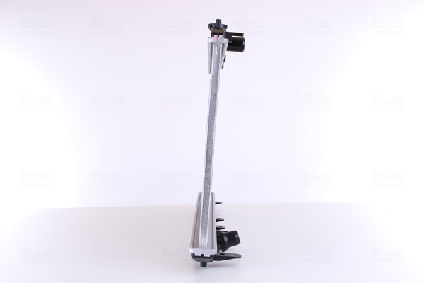 Радиатор, охлаждение двигателя 681377 NISSENS #2